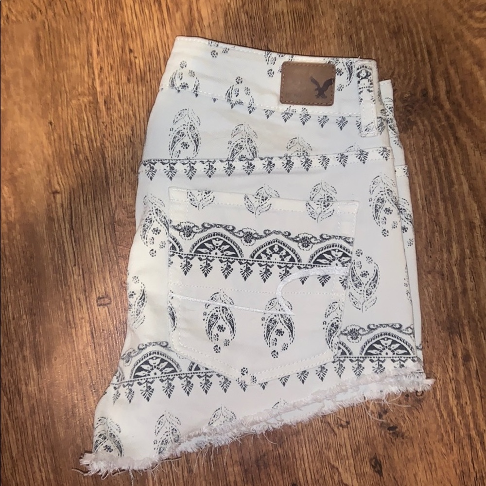 American Eagle high waisted shorts